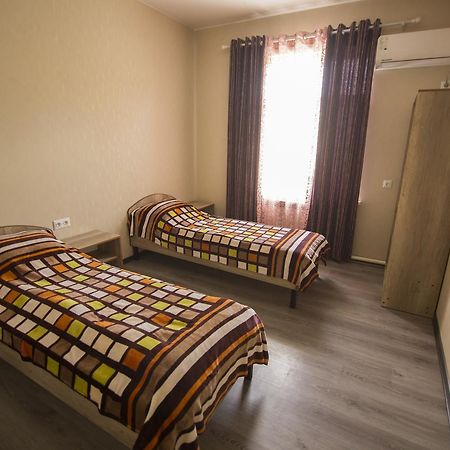 Hostel Esal Osh Luaran gambar