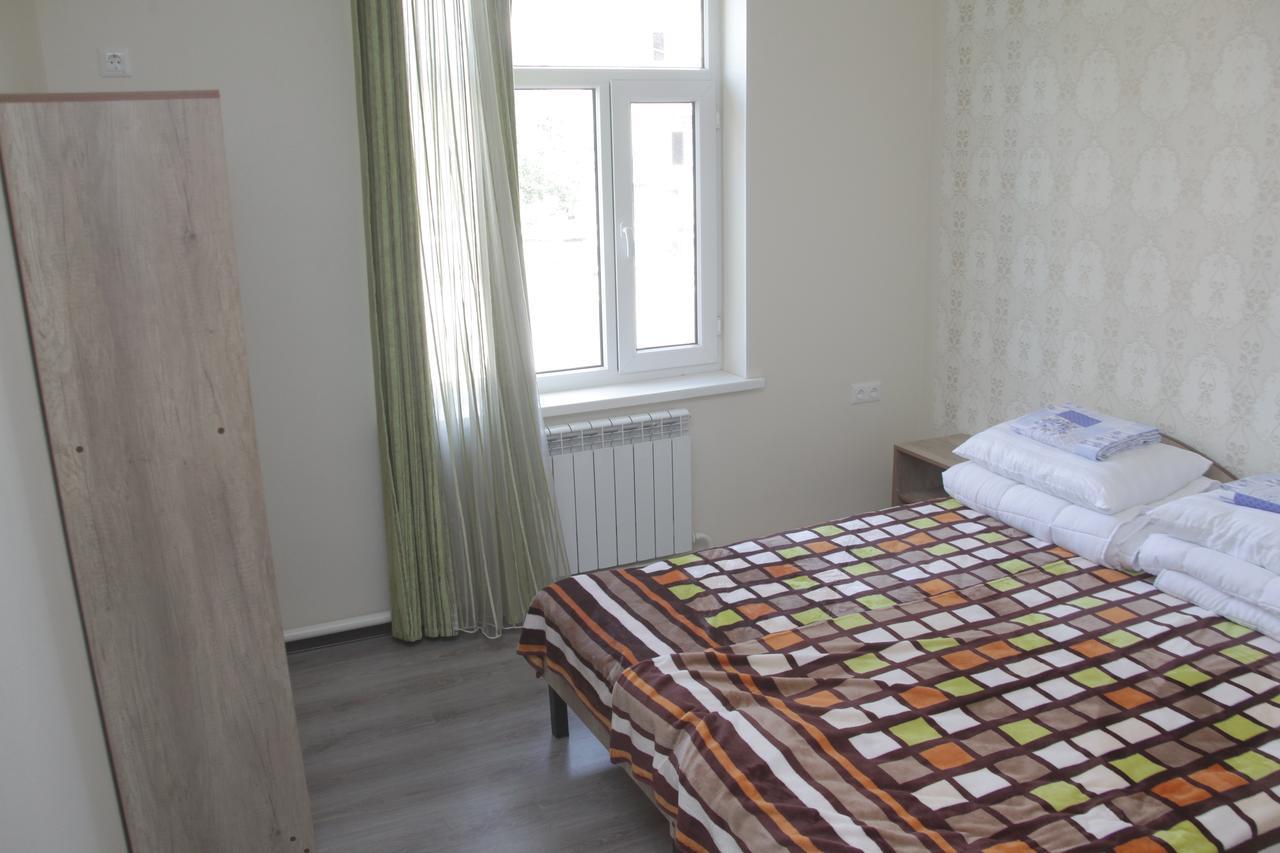 Hostel Esal Osh Luaran gambar