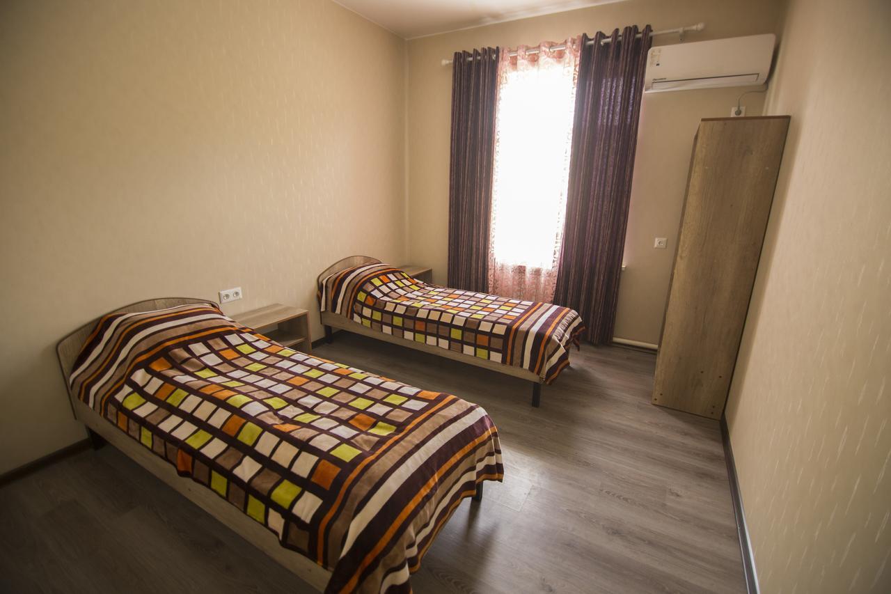 Hostel Esal Osh Luaran gambar