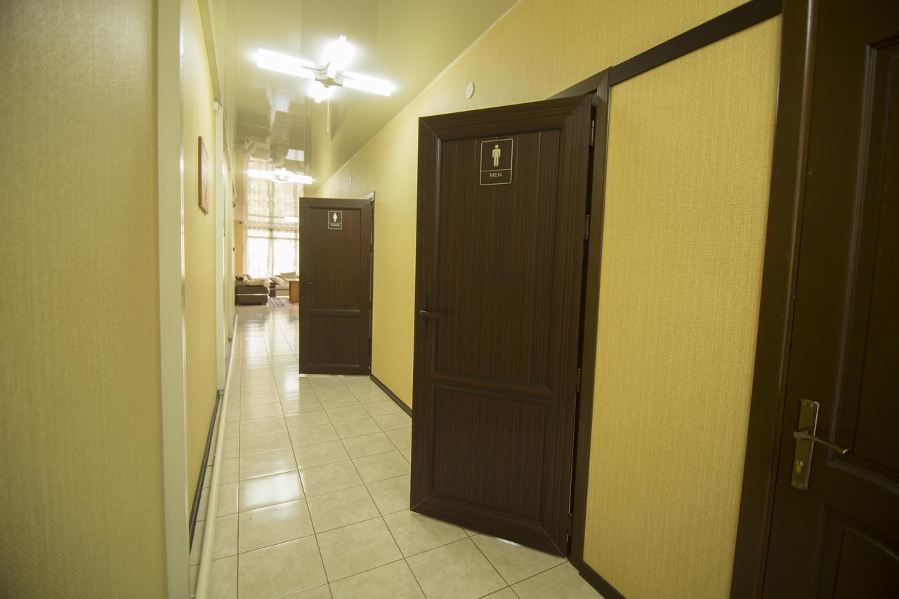 Hostel Esal Osh Luaran gambar