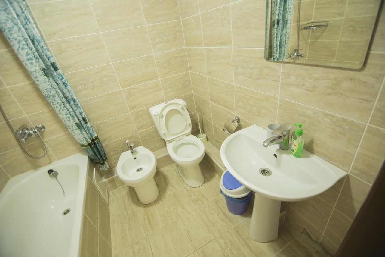 Hostel Esal Osh Luaran gambar
