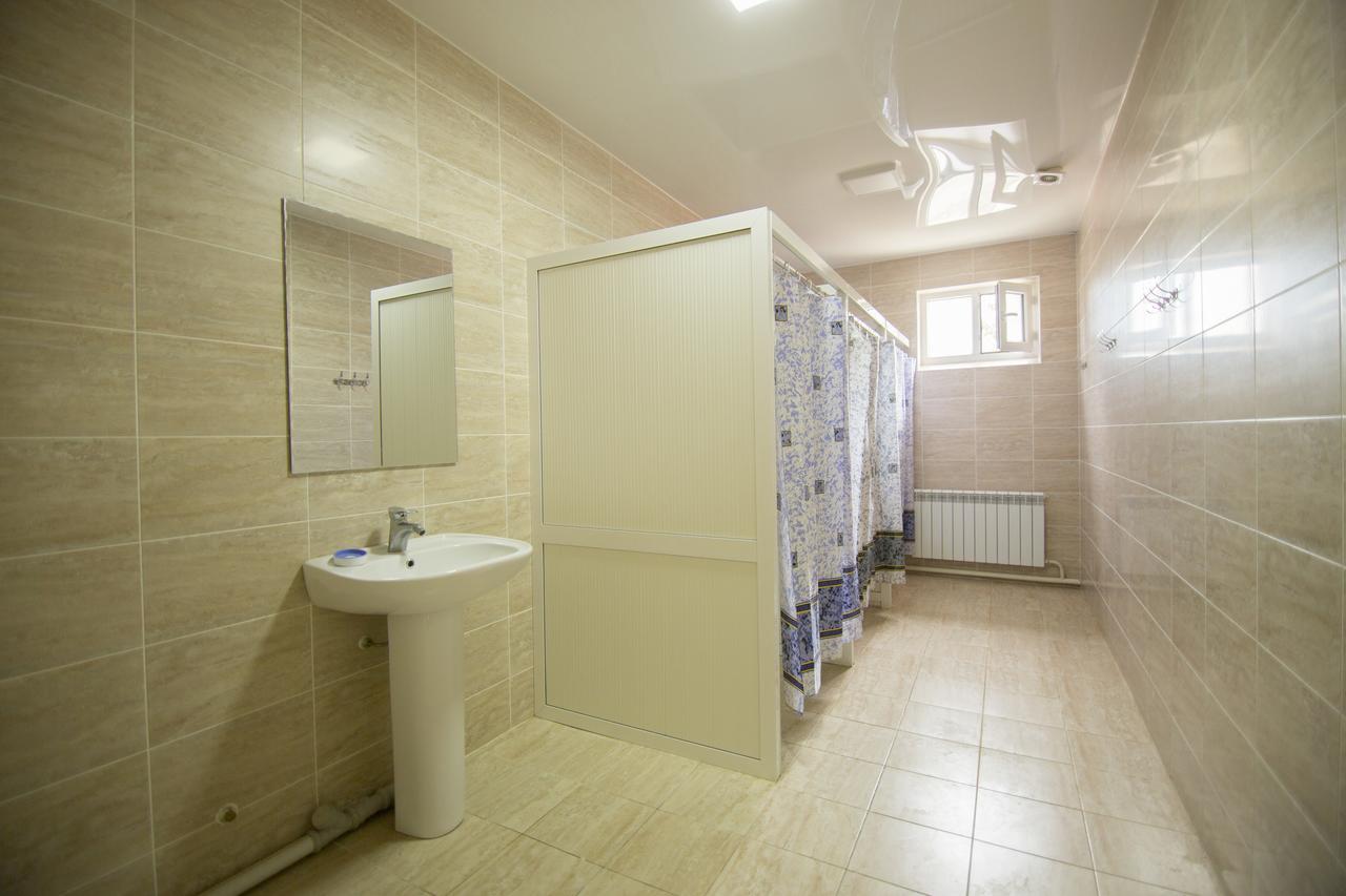 Hostel Esal Osh Luaran gambar