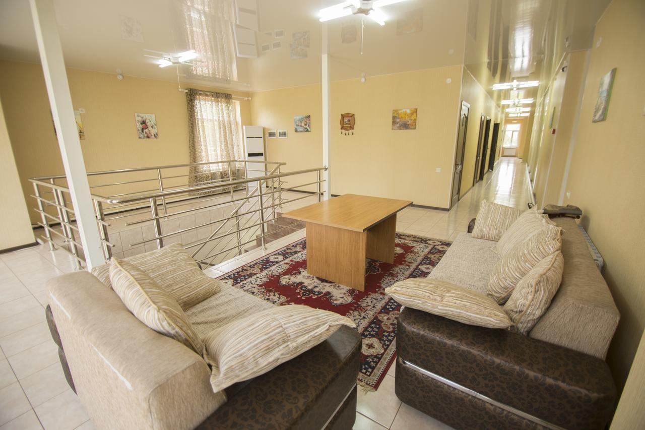 Hostel Esal Osh Luaran gambar